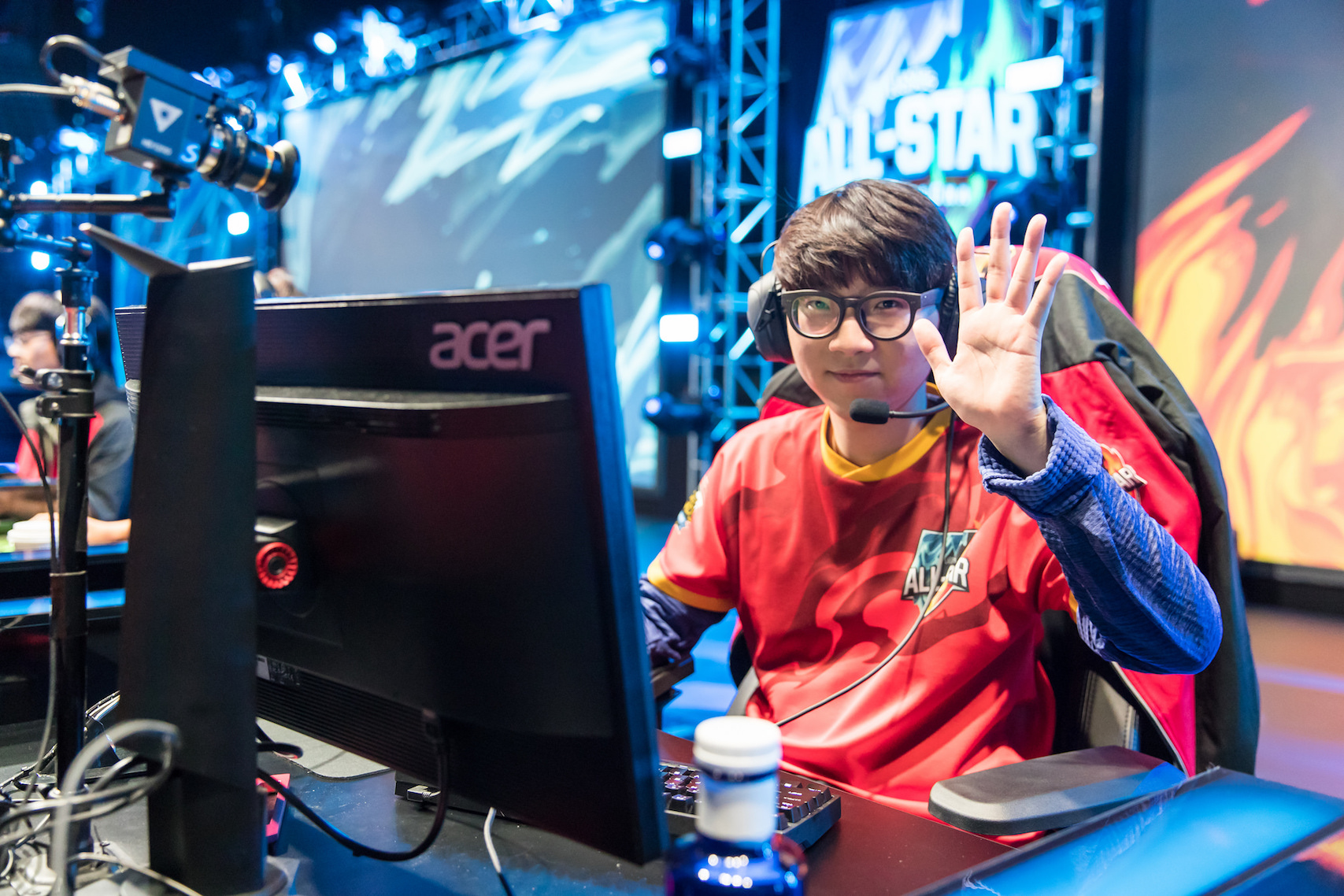 九游体育-关于Faker与40激战日本队分钟，出色发挥胜负难料！，哈登焦点对战赢得满堂喝彩的信息