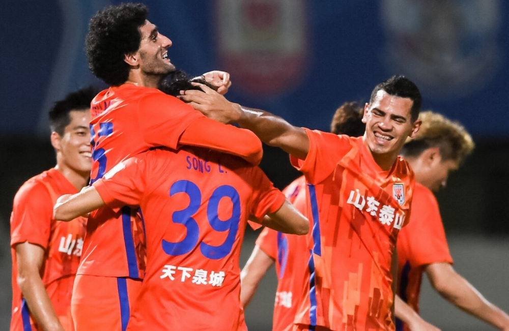 包含板球淘汰赛上演强强对话，荆楚霹雳队读秒扳平关东天虎队，团队配合流畅；关键战拿下信心的词条