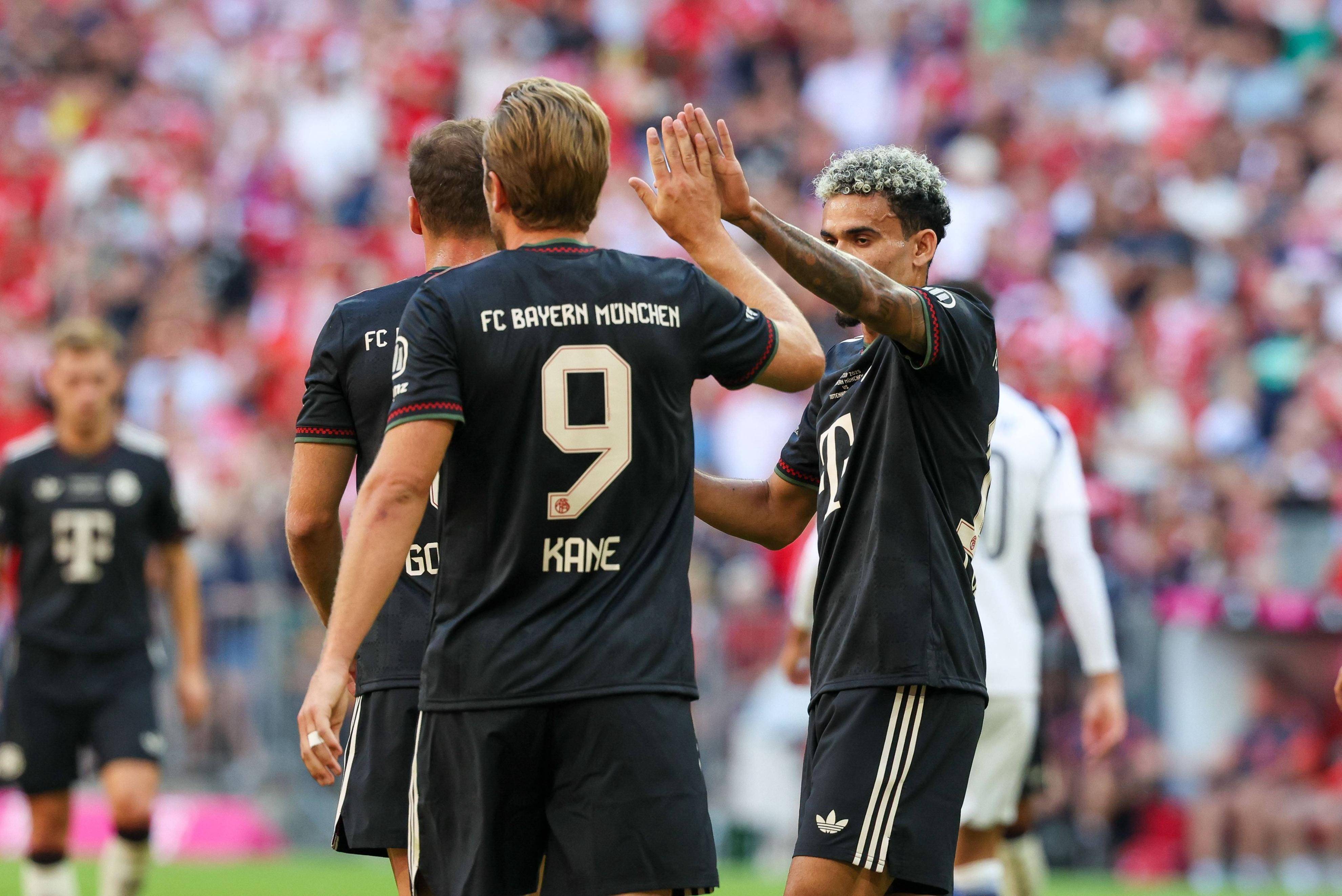 九游-凯恩连续十二场比赛得分超过表现优异，老鹰不断突破！观众掌声雷动(我已无法返航是谁说的)