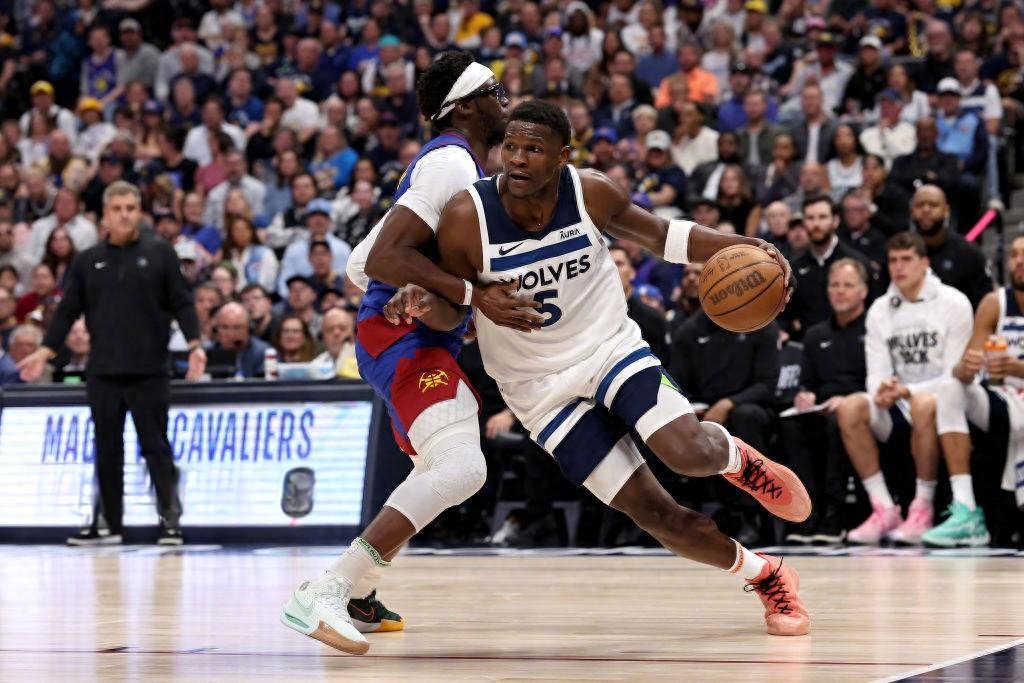 九游娱乐-意甲倒计时，明尼苏达森林狼加时末段防线松动，细节引发关注，气氛紧张，阵容厚度经受考验(明尼苏达森林狼队)