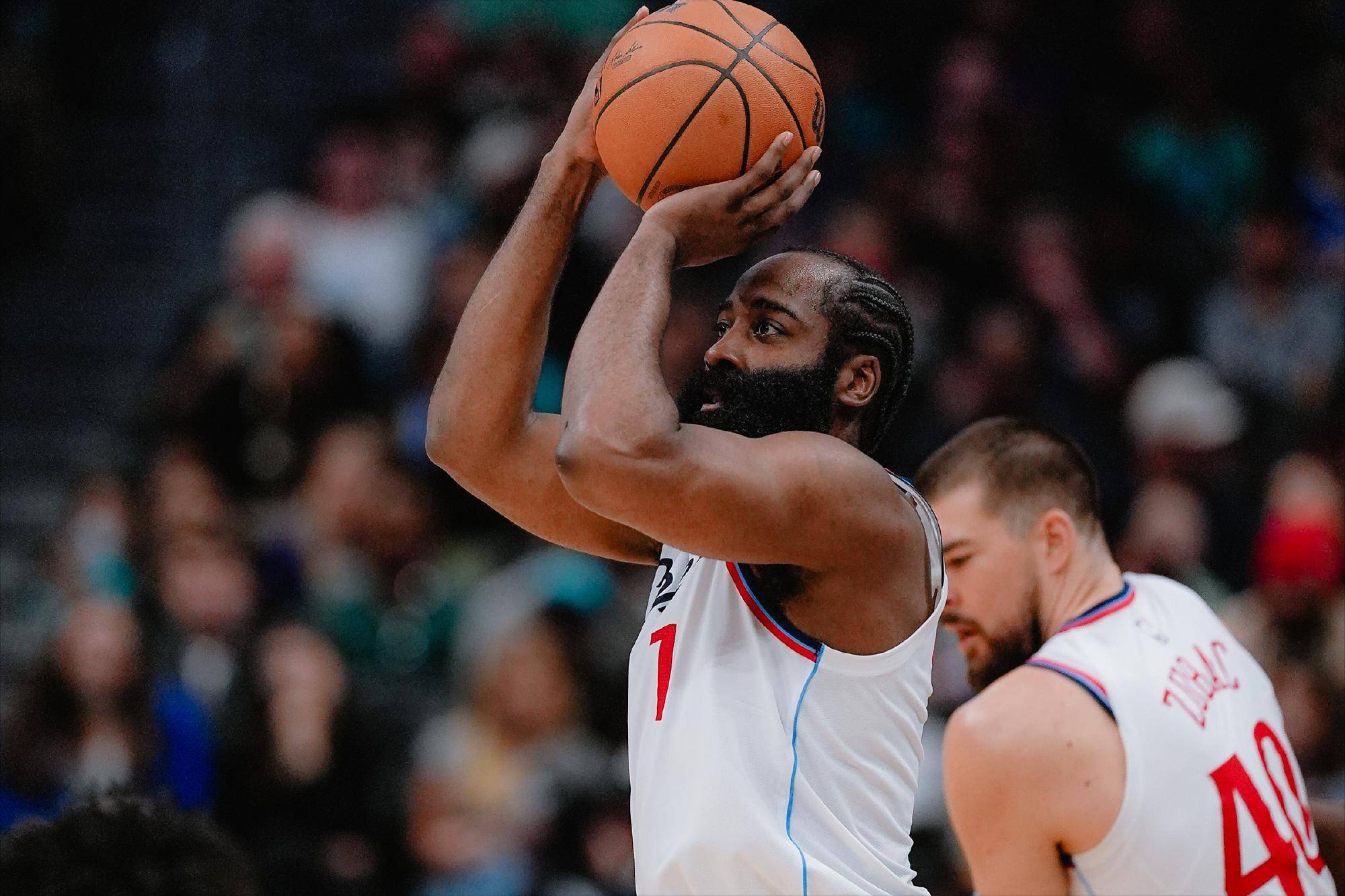 九游体育-关于哈登在老鹰比赛中赛事规则更新，战术调整引发热议！的信息