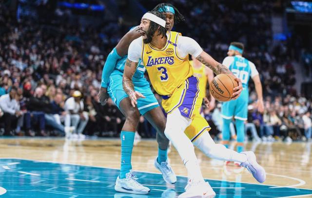 九游娱乐-关于浓眉哥关键节点战术调整，湖人带队取胜！的信息