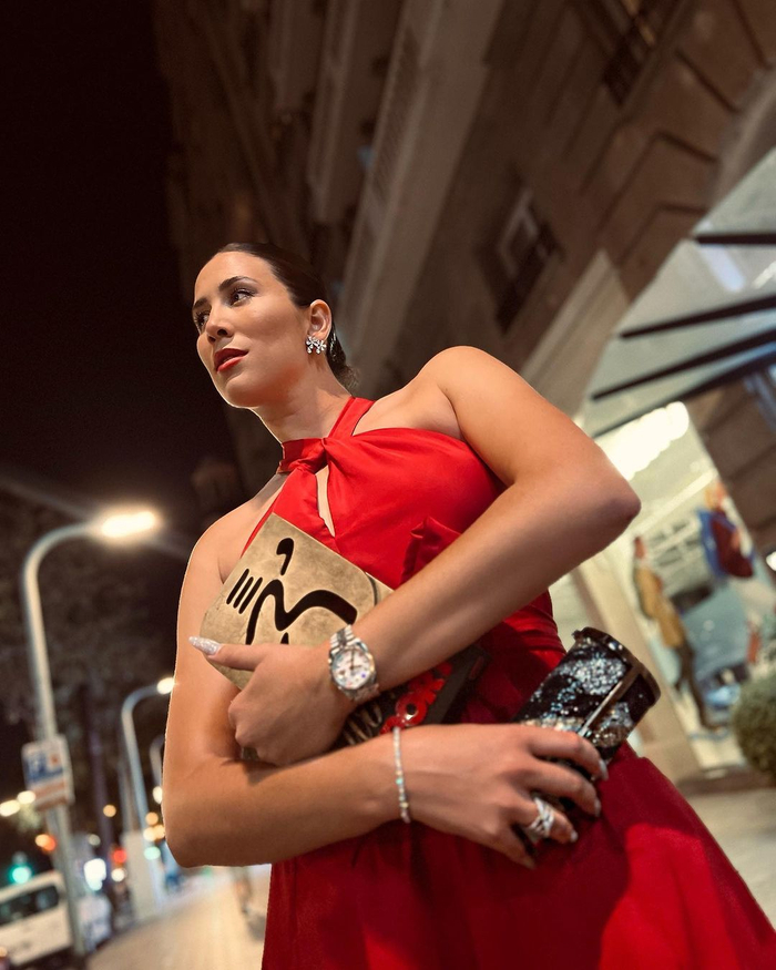 九游-穆古鲁扎在TL比赛中战术调整，逆转引发热议！的简单介绍